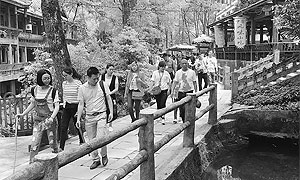 疏堵结合 峨眉山综合治理让清音阁更“清爽”